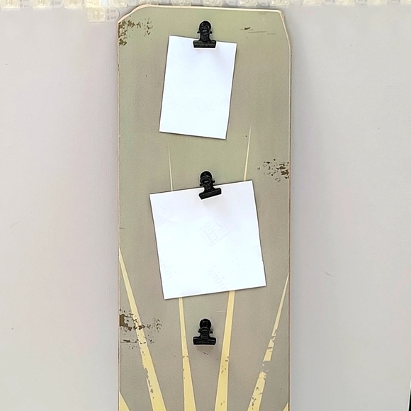 Fetco Home Decor "You Are My Sunshine" Wooden Photo Holder Plank - Picture 3 of 5